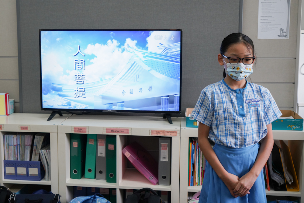 Primary Five student Chow Shermin sharing her learning pointers after watching “Life Wisdom”. (Photo by Chan May Ching)